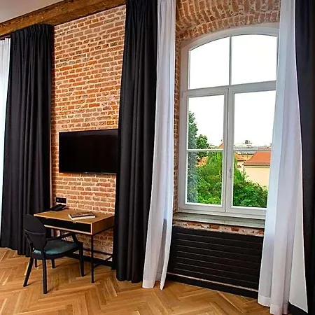 Hotel Teatr 4*