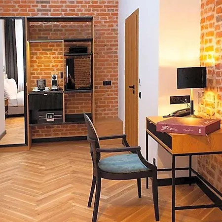 Hotel Teatr 4*