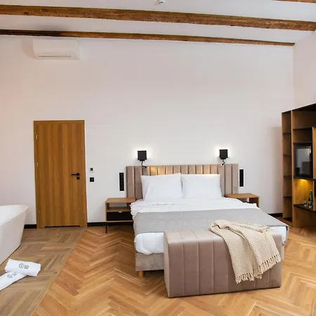 Teatr Szálloda 4*